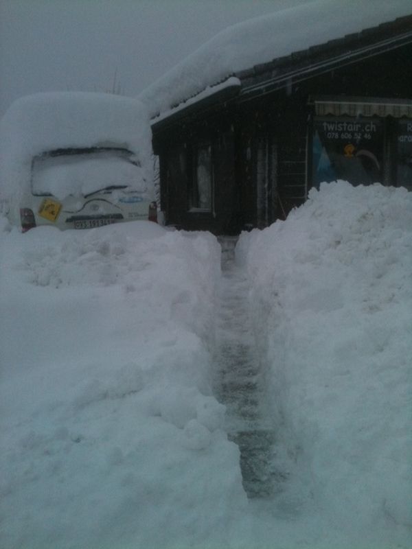 beaucoup de neige en valais